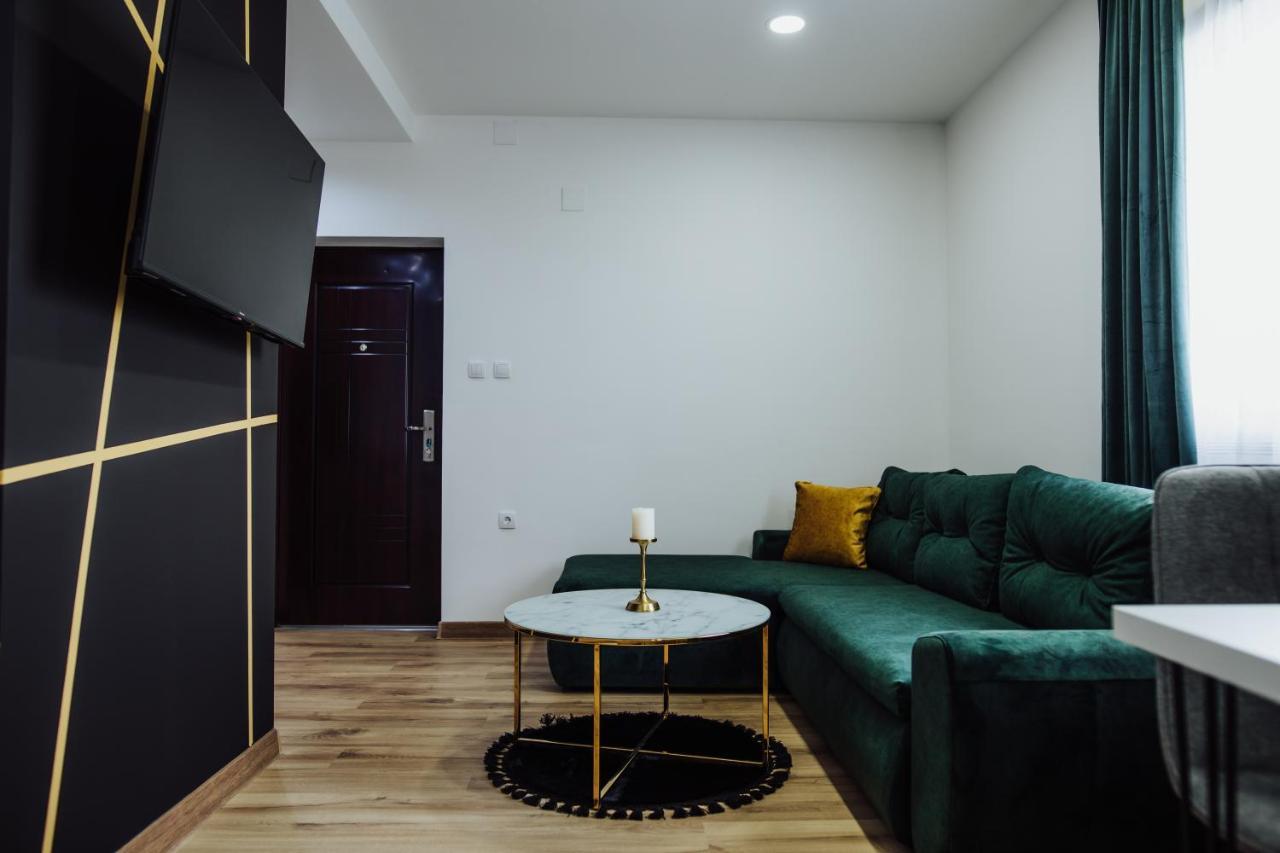 Modern 3 Apartment