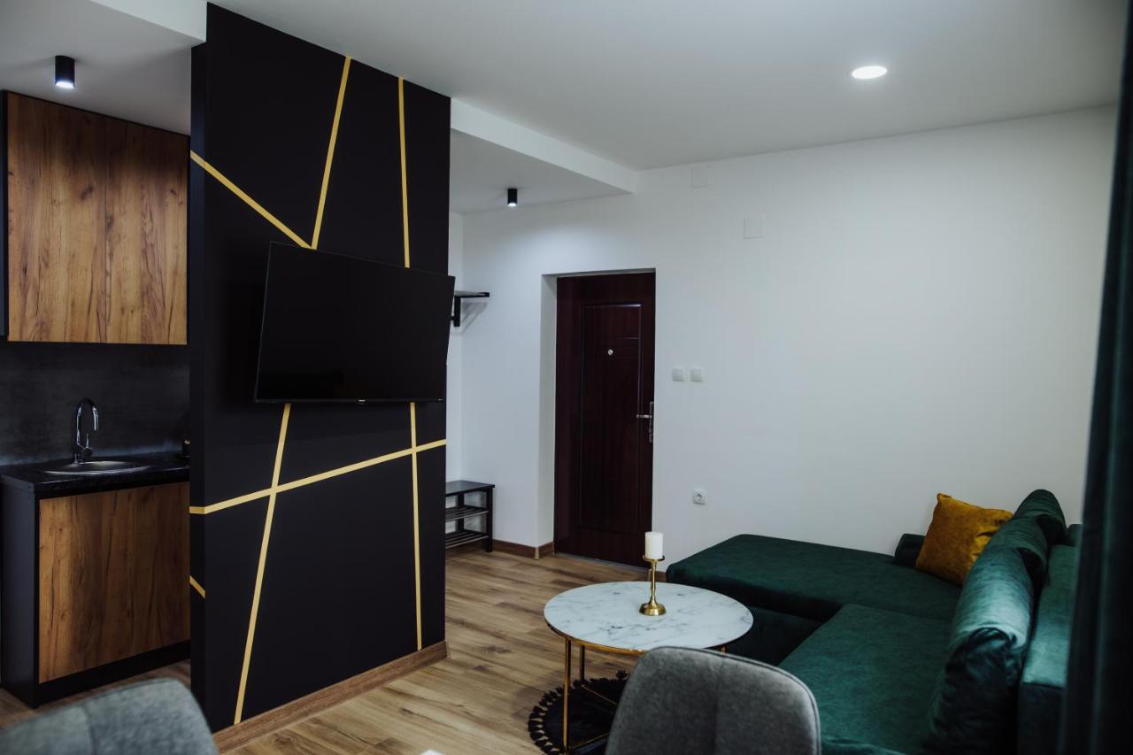 Modern 3 Apartment *